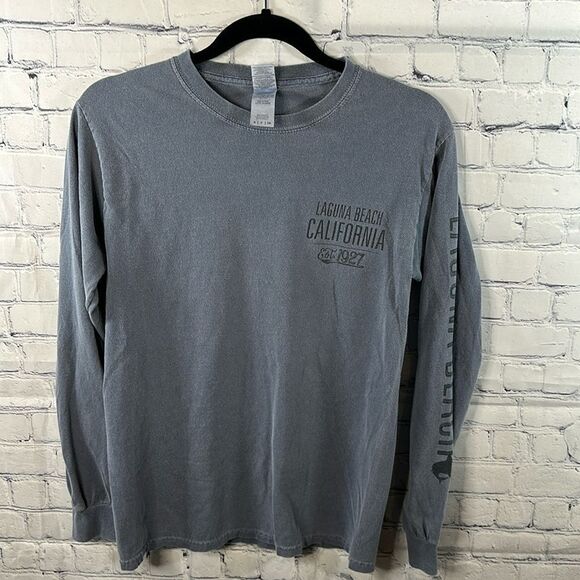 👕✨ Long Sleeve T-Shirt - Laguna Beach, California - Vintage Look - Size Small - Picture 1 of 3